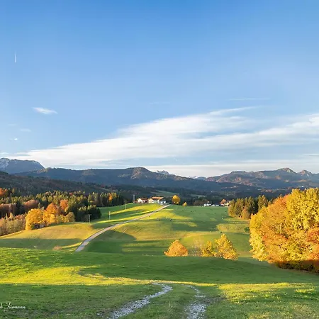 Monteurzimmer Am Teisenberg Vendégház *
